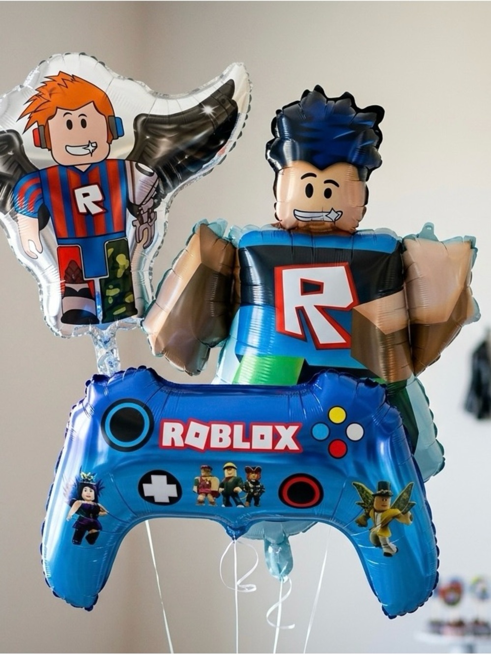 Roblox Blue Gaming Controller & Character Foil Balloon Bundle